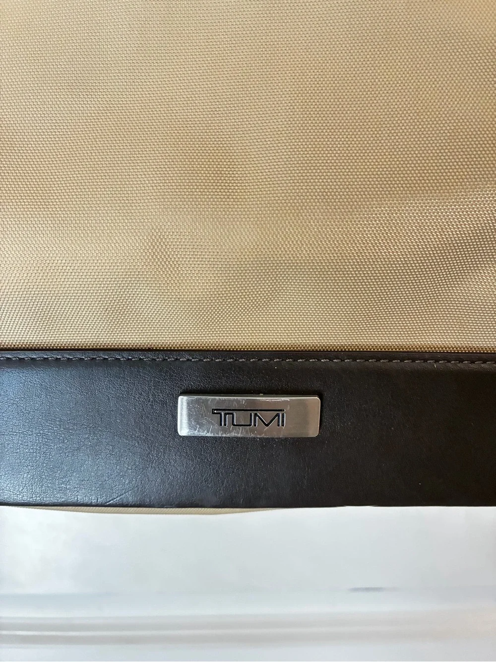 Tumi Beige Messenger Laptop Travel Ballistic Bag Unisex